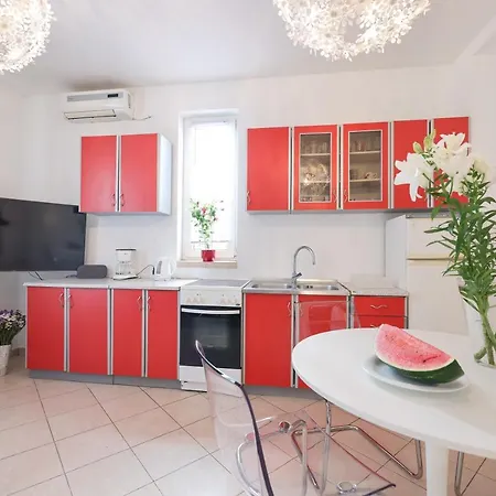 Cosy Apartman 자다르